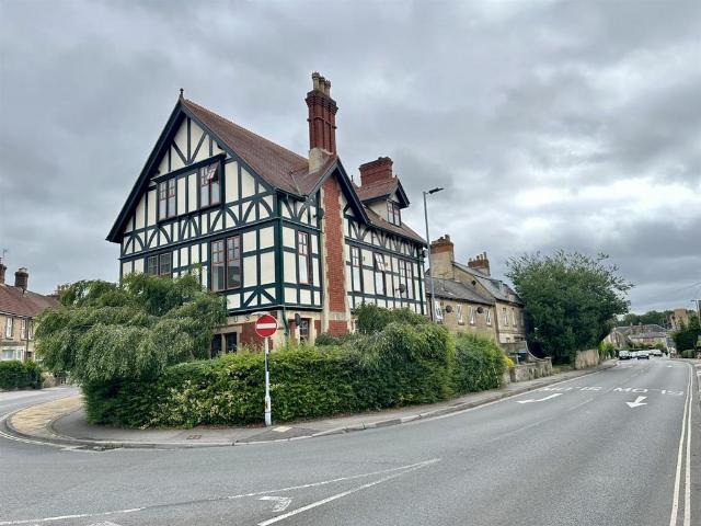 Flat for rent in Chippenham, Wiltshire