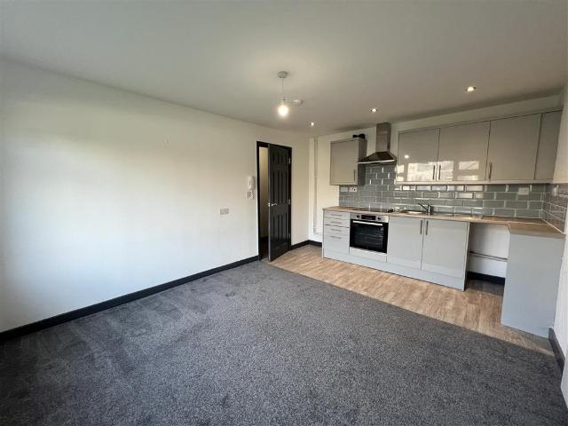 Flat for rent in Blaengwrach, Wales