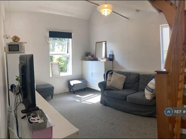 Apartment for rent in Woking, Surrey