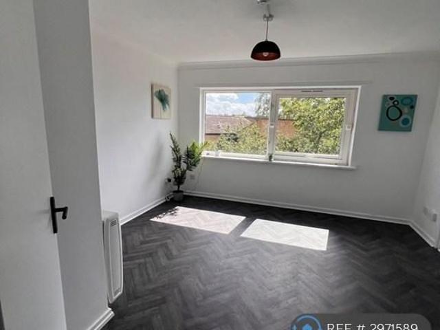 Apartment for rent in Firthcliffe, West Yorkshire