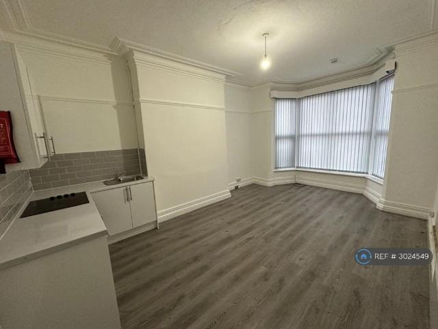 Apartment for rent in Chapeltown, West Yorkshire