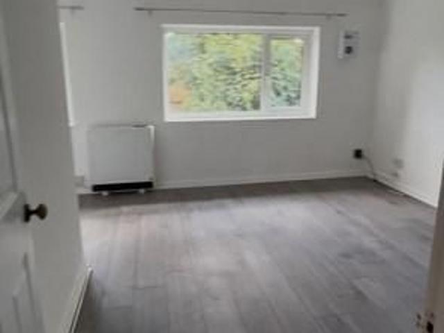 Apartment for rent in Britwell, Slough