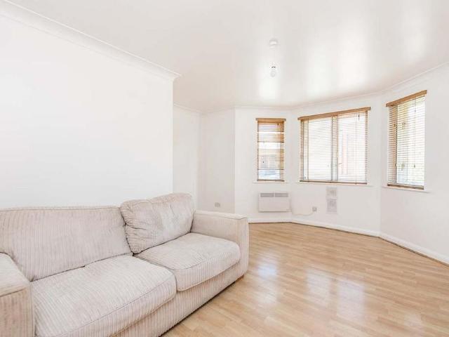 Apartment for rent in London Borough of Hounslow, Greater London