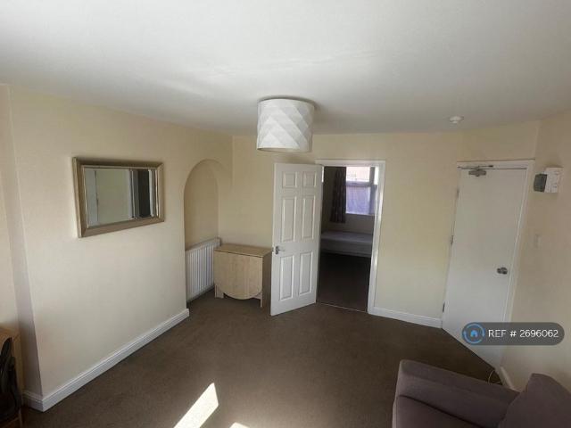 Flat for rent in Hyde Park, South Yorkshire