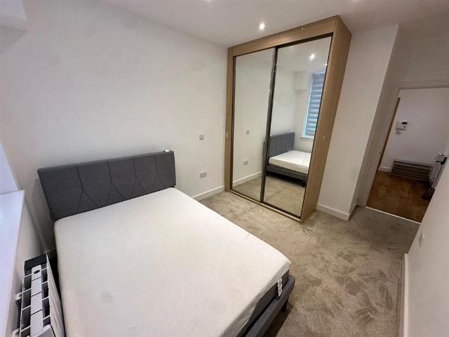 Flat for rent in Greater London