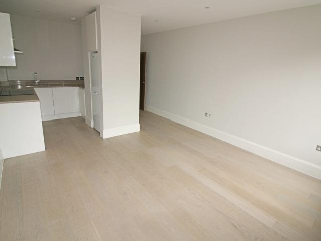Apartment for rent in Caterham, Tandridge