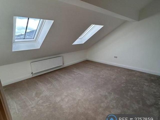 Apartment for rent in South Cliff, Kepwick