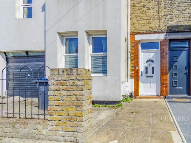Flat for rent in London Borough of Croydon, Greater London