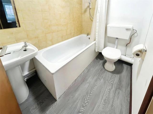 Apartment for rent in Upton, Acol