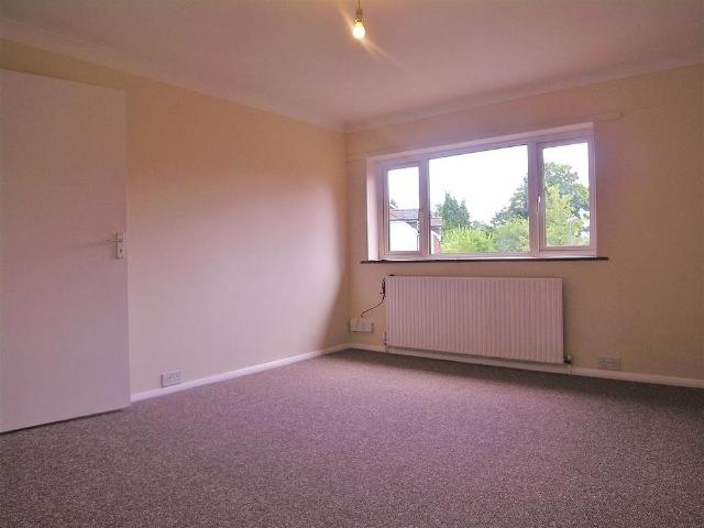 Apartment for rent in Woking, Surrey