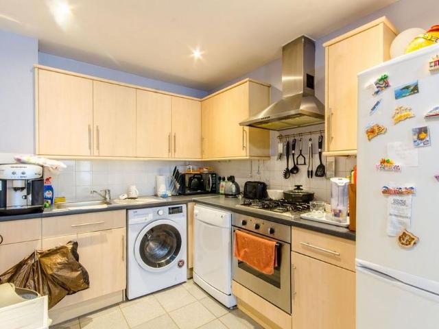 Apartment for rent in London Borough of Newham, Greater London
