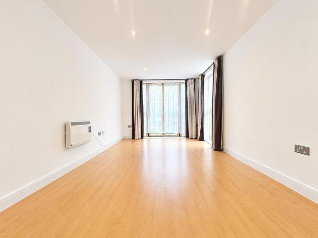 Apartment for rent in Dickens Heath, Solihull