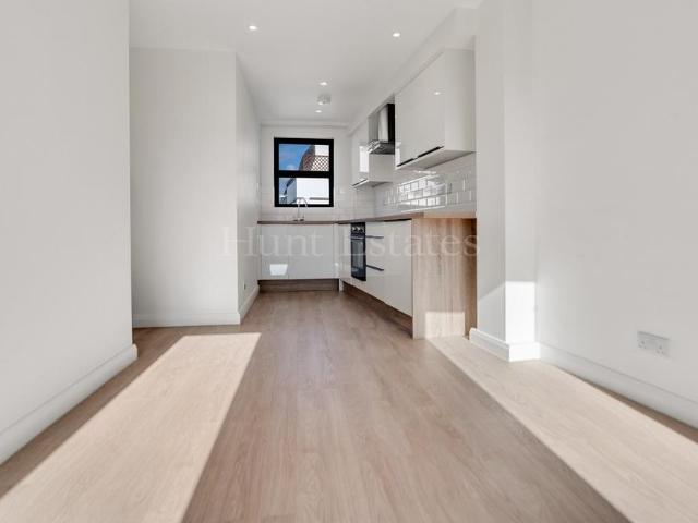 Flat for rent in St Helier