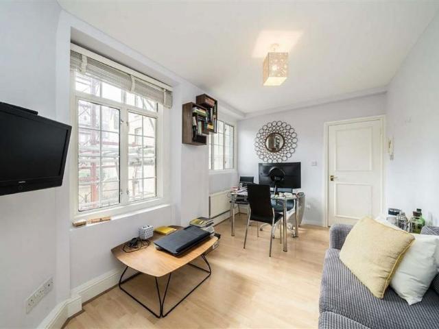 Apartment for rent in Paddington, Isle Of Man