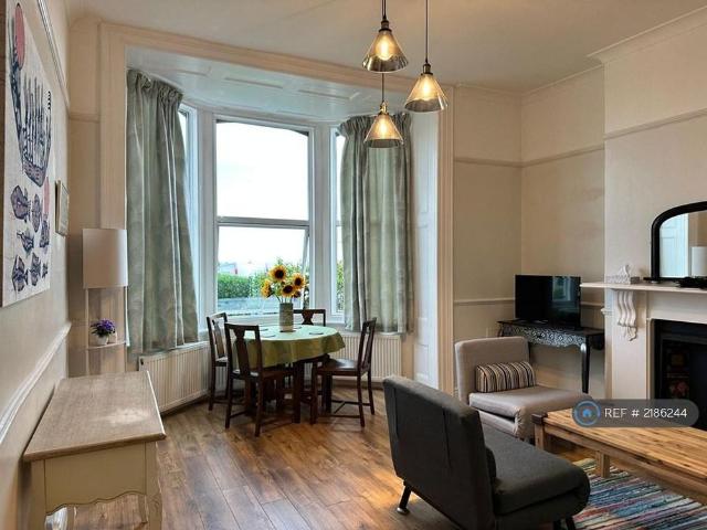 Apartment for rent in Oxenden, The Bridge