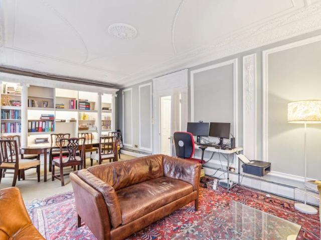 Apartment for rent in Primrose Hill, Greater London