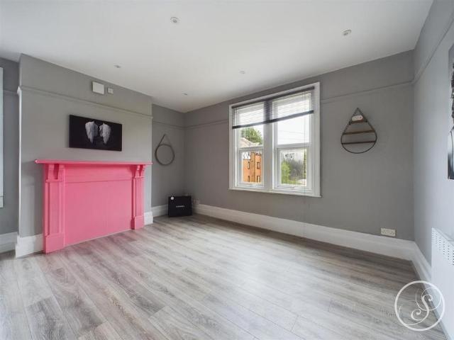 Apartment for rent in Whitkirk, Colton