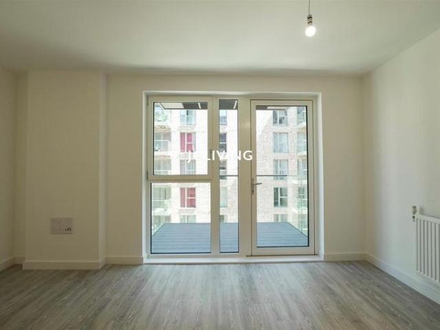 Apartment for rent in Upton Park, Greater London