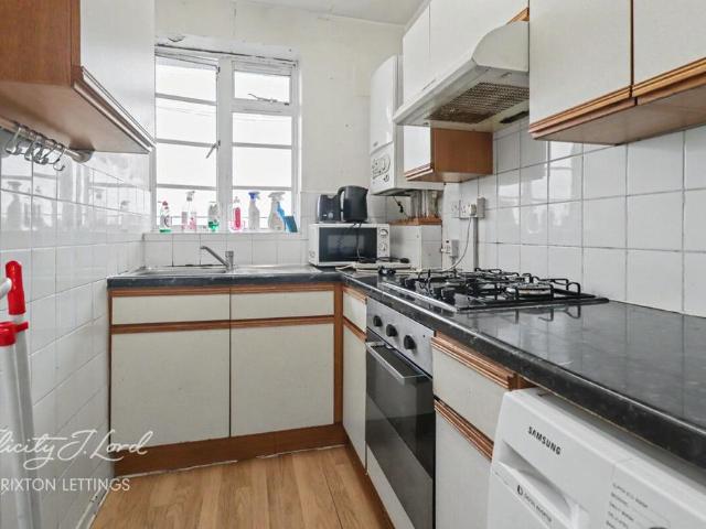 Flat for rent in Streatham Hill, Greater London