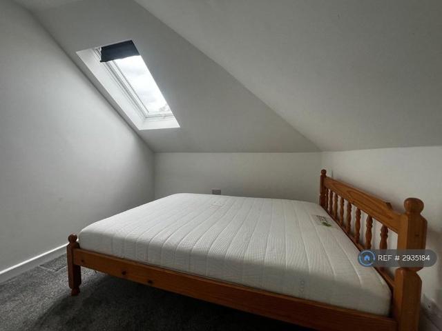 Apartment for rent in Falcon Lodge, Wales