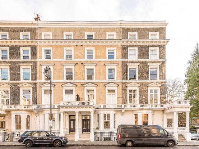 Flat for rent in South Kensington, Isle Of Man