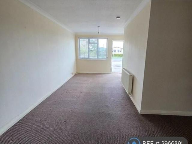 Apartment for rent in Heathlands, East Sussex