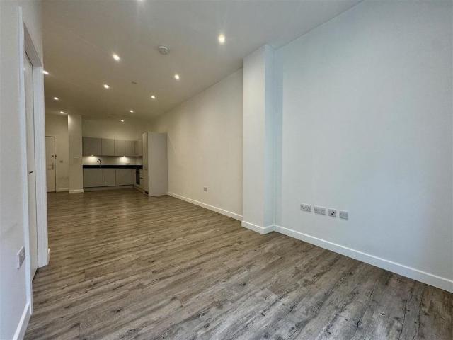 Apartment for rent in Birch Green, Lower Halliford