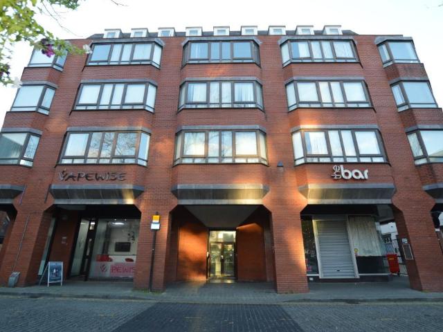 Flat for rent in The Haulgh, Lee Bank