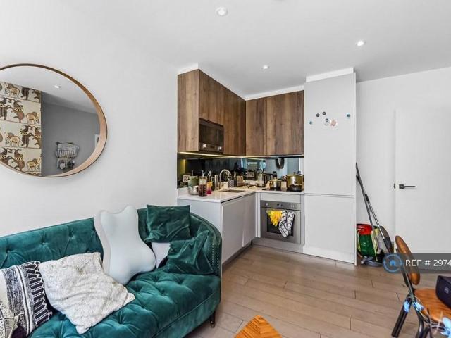 Apartment for rent in Bromley-by-Bow, Bow