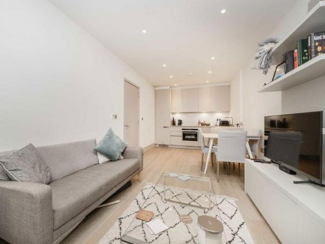 Apartment for rent in Abbeville Village, Greater London
