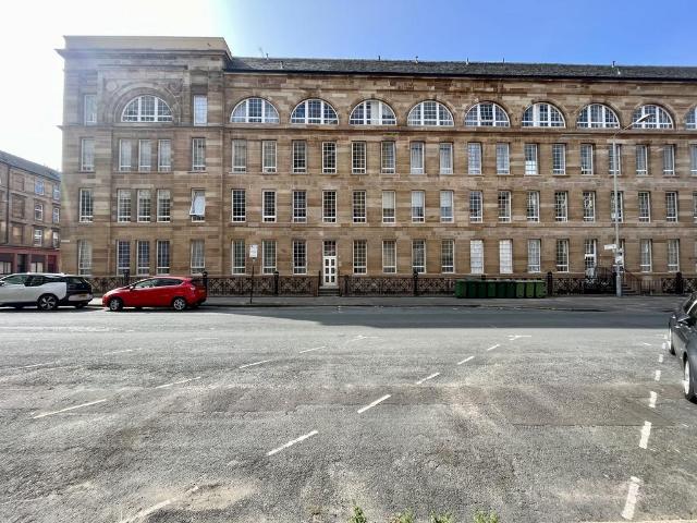 Flat for rent in Sandyford, Scotland