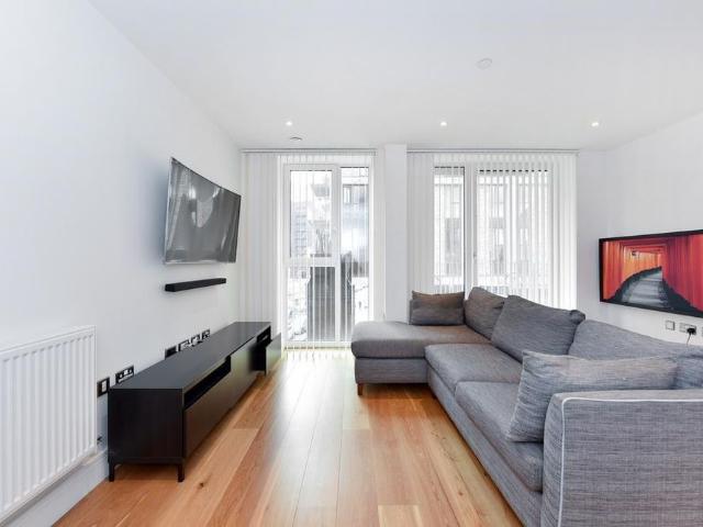 Apartment for rent in London Borough of Newham, Greater London