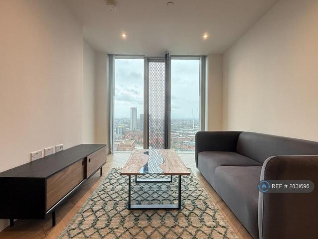 Flat for rent in City Centre, Georgia