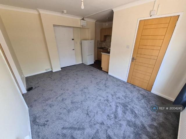 Apartment for rent in Two Mills, Cheshire