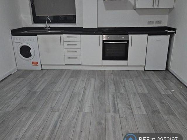 Flat for rent in Greater London