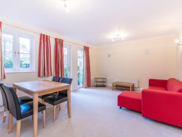Flat for rent in Paddington, Greater London
