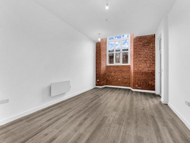 Apartment for rent in The Haulgh, Lee Bank