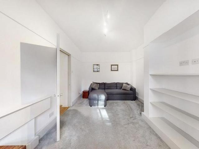 Apartment for rent in Millbank Estate, Greater London