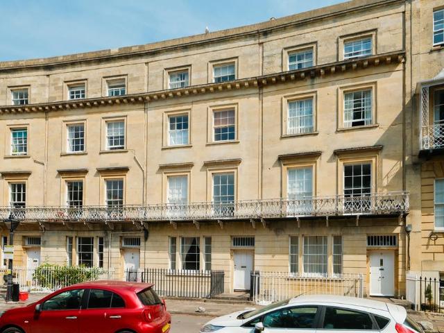 Flat for rent in Hotwells, Feckenham