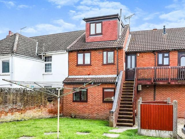 Flat for rent in West End, Fareham