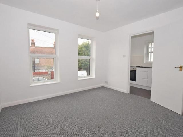 Apartment for rent in Clapham, West Sussex
