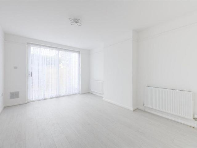 Apartment for rent in Southgate, Oakwood