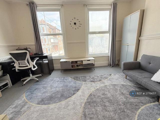 Flat for rent in Chilton, Acol