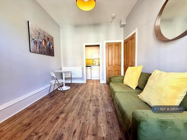 Apartment for rent in Southside, Scotland