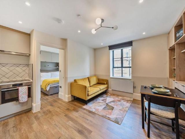 Apartment for rent in Dulwich Village, Greater London