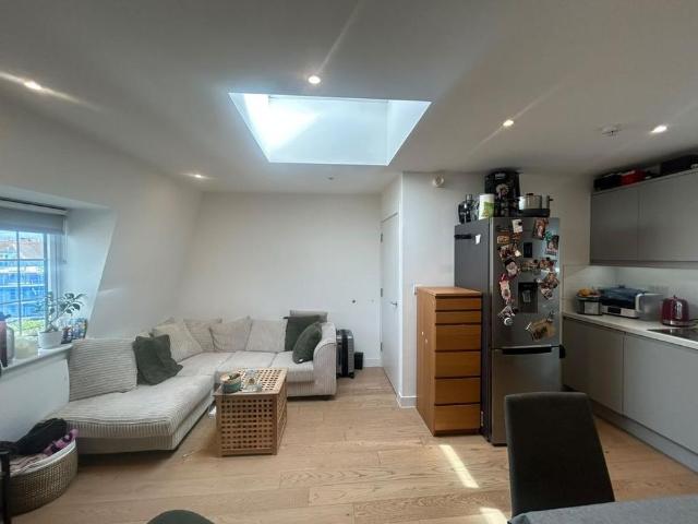Apartment for rent in London Borough of Barnet, Greater London