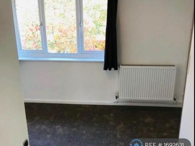 Apartment for rent in Robin Hood, Leeds