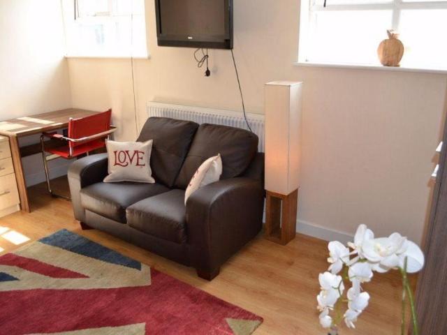 Flat for rent in Elmfield, Isle Of Man