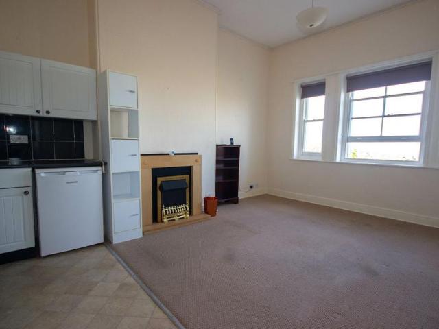 Apartment for rent in Binstead, Ryde