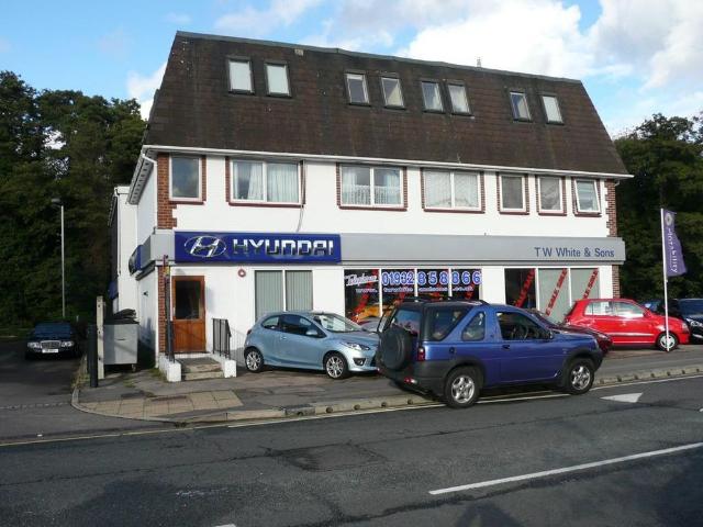 Apartment for rent in Blackhills, Surrey